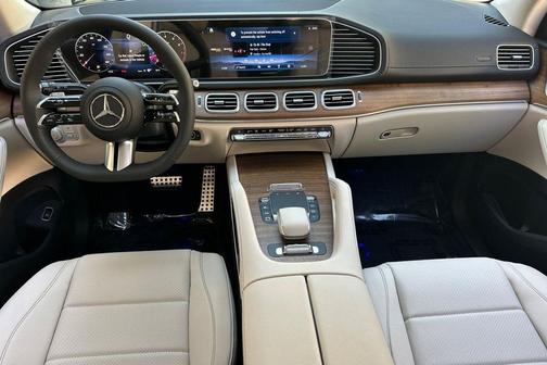 2025 Mercedes-Benz GLS 450 4MATIC
