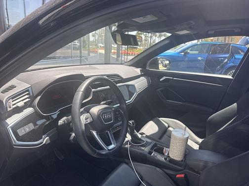 Mythos Black Metallic 2024 Audi Q3 Premium 45 TFSI S line quattro Tiptronic