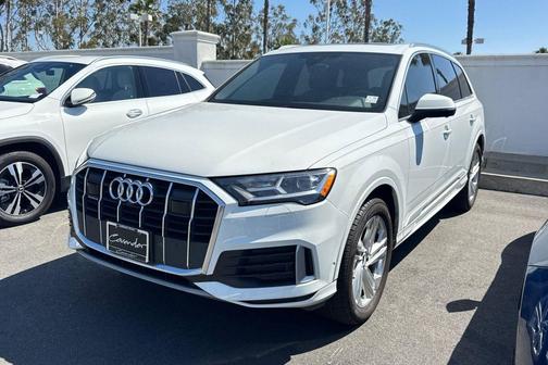 Carrara White 2023 Audi Q7 45 Premium