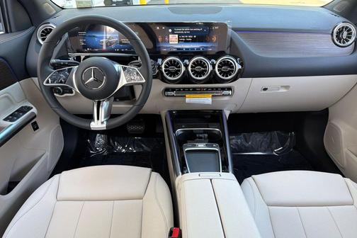 Night Black 2026 Mercedes-Benz GLA 250 4MATIC