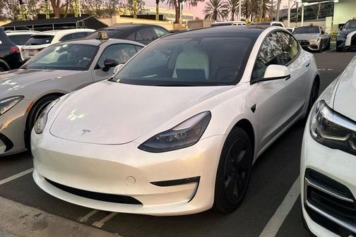 2022 Tesla Model 3 Standard Range