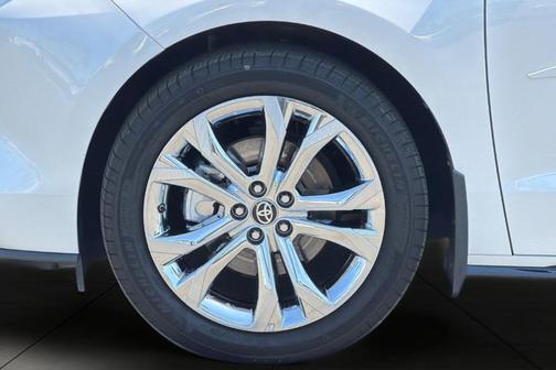 Wind Chill Pearl 2024 Toyota Sienna Platinum