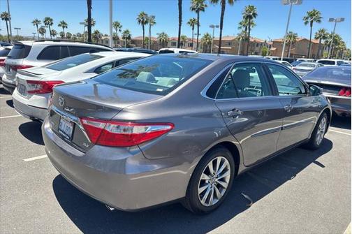 2016 Toyota Camry XLE