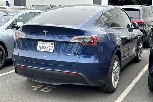 2023 Tesla Model Y Long Range Dual Motor All-Wheel Drive