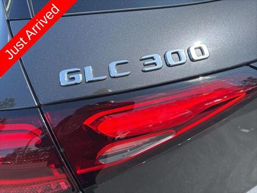 2025 Mercedes-Benz GLC 300 Base