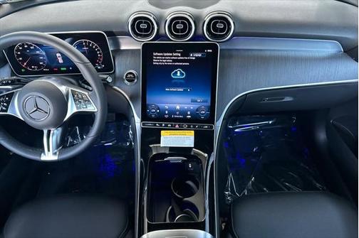 2025 Mercedes-Benz GLC 350e Base
