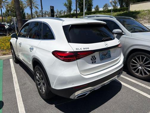 White 2025 Mercedes-Benz GLC 300 4MATIC