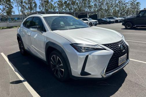 Eminent White Pearl 2019 Lexus UX 200 Base