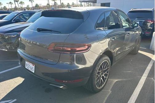 2018 Porsche Macan Base