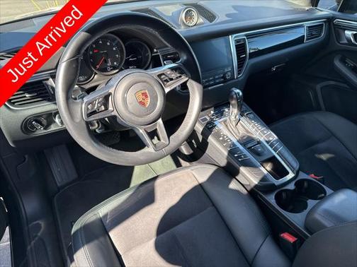 2018 Porsche Macan Base