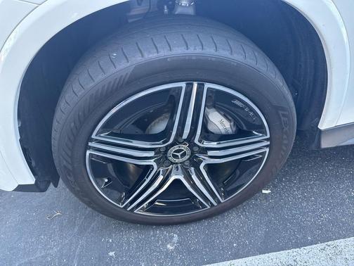 Polar White 2023 Mercedes-Benz GLC 300 Base