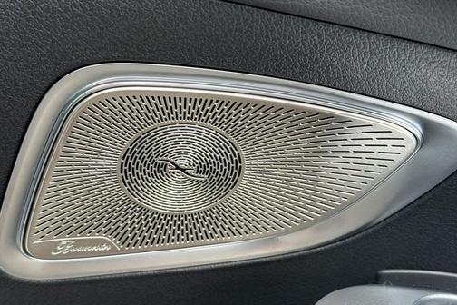 MANUFAKTUR Alpine Grey 2026 Mercedes-Benz C-Class C 300