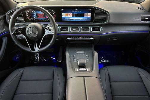 2025 Mercedes-Benz GLS 450 4MATIC