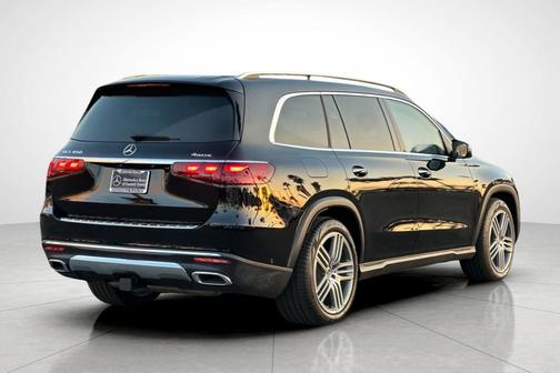 2025 Mercedes-Benz GLS 450 4MATIC