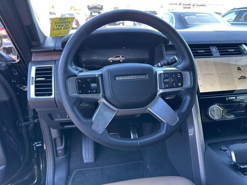 2025 Land Rover Discovery P360 Dynamic SE