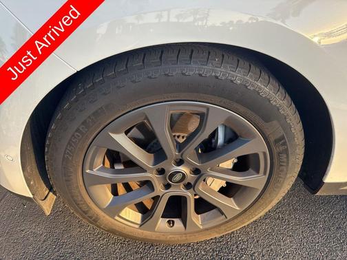 2023 Land Rover Range Rover Sport SE