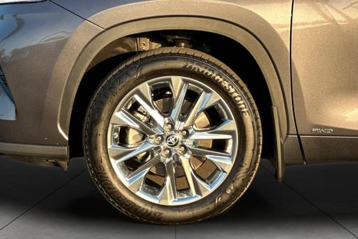 2024 Toyota Highlander Hybrid Limited