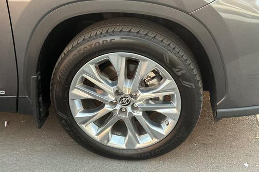 2024 Toyota Highlander Hybrid Limited