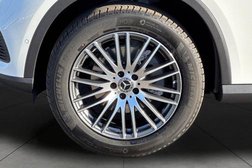 2026 Mercedes-Benz GLC 300 Base