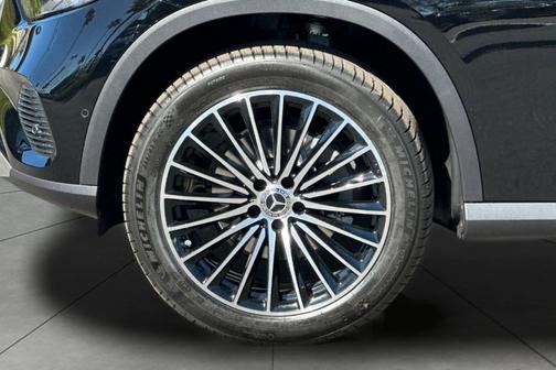 2026 Mercedes-Benz GLC 300 Base