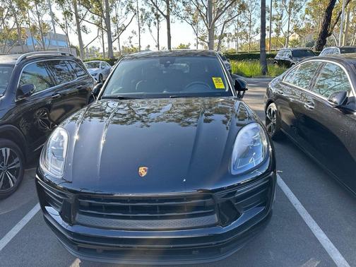 Black 2022 Porsche Macan Macan