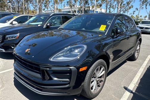 Black 2022 Porsche Macan Macan
