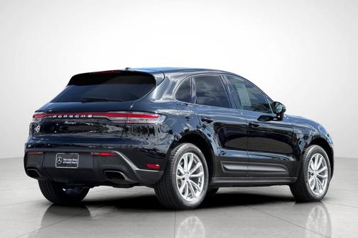 Black 2022 Porsche Macan Macan