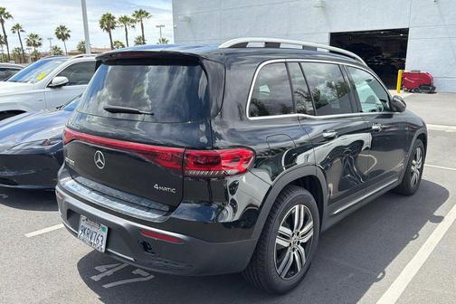 Night Black 2023 Mercedes-Benz EQB 300 4MATIC