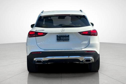 2025 Mercedes-Benz GLA 250 4MATIC