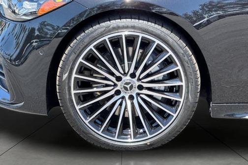 Obsidian Black Metallic 2026 Mercedes-Benz C-Class C 300
