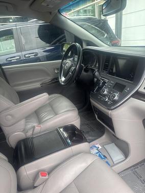 Sky Blue Pearl 2016 Toyota Sienna XLE Premium