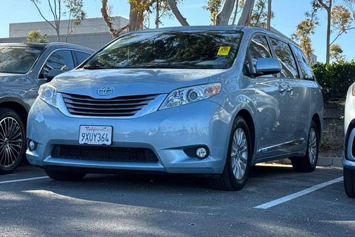 Sky Blue Pearl 2016 Toyota Sienna XLE Premium