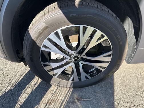 2026 Mercedes-Benz GLB 250 Base