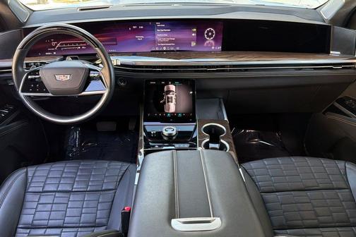 Crystal White Tricoat 2025 Cadillac Escalade ESV Premium Luxury Platinum