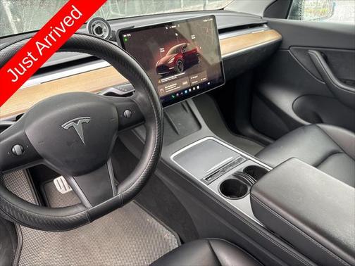 2022 Tesla Model Y Performance Dual Motor All-Wheel Drive