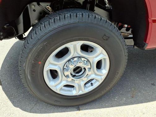 Ruby Red Metallic Tinted Clearcoat 2026 Ford F-250 XLT