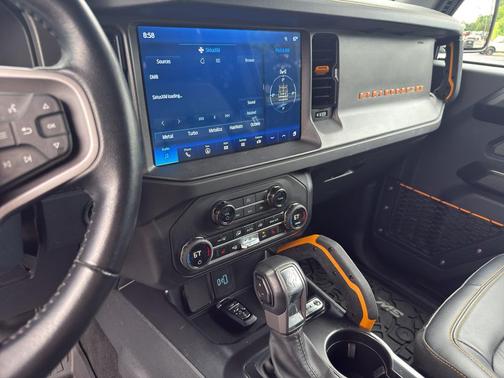 Carbonized Gray Metallic 2024 Ford Bronco Badlands