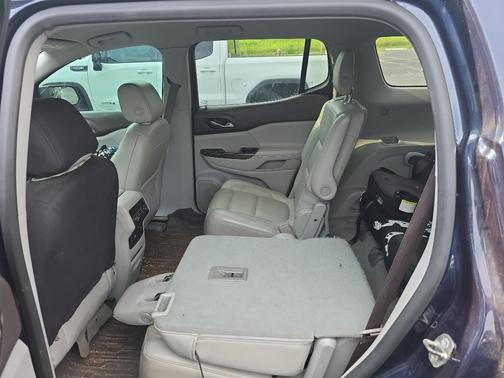 2017 GMC Acadia SLT-2