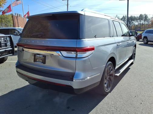 2023 Lincoln Navigator L Reserve