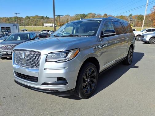 2023 Lincoln Navigator L Reserve