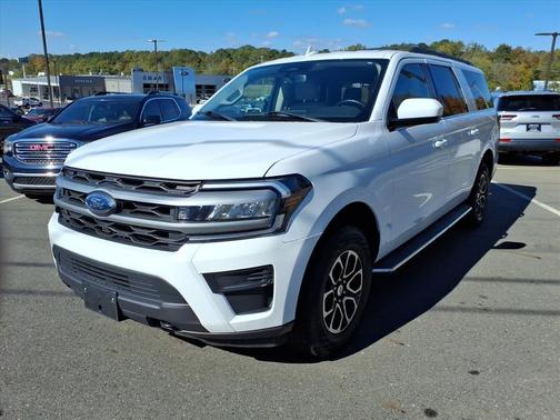 2023 Ford Expedition Max XLT