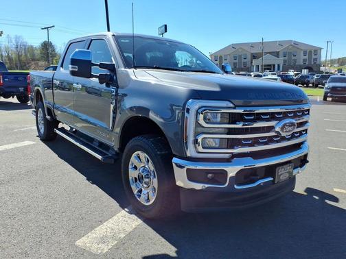 Carbonized Gray Metallic 2026 Ford F-250 Super Duty