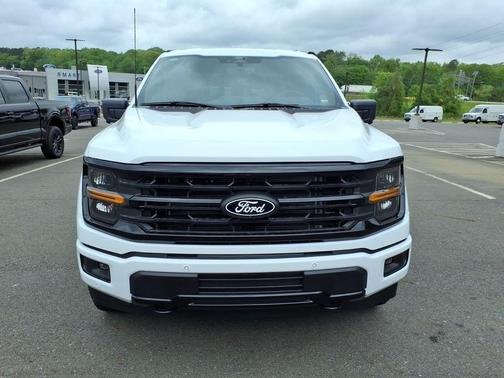 Oxford White 2026 Ford F-150 XLT