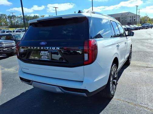 2025 Ford Expedition Platinum
