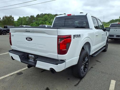 Oxford White 2026 Ford F-150 XLT