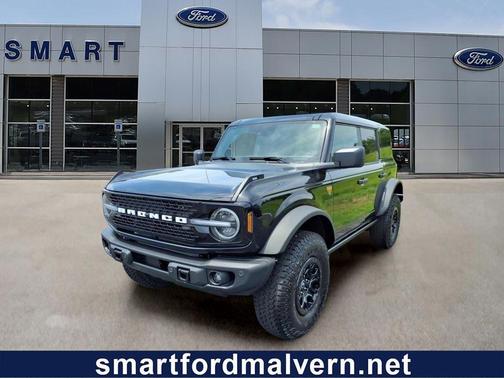 Shadow Black 2026 Ford Bronco Badlands