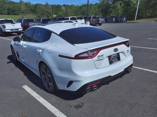2019 Kia Stinger GT2