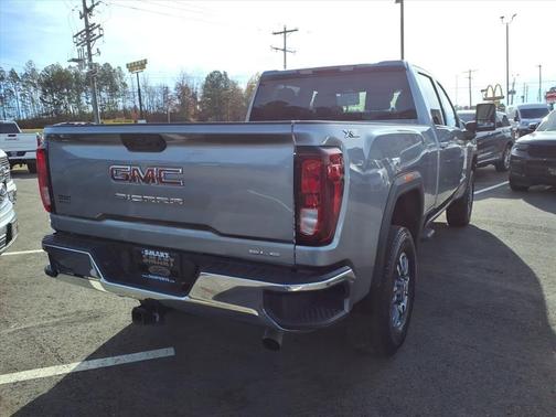2025 GMC Sierra 2500 SLE