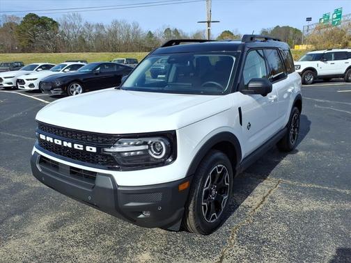 Oxford White 2025 Ford Bronco Sport Outer Banks SUV
