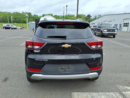 Mosaic Black Metallic 2025 Chevrolet Trailblazer LT